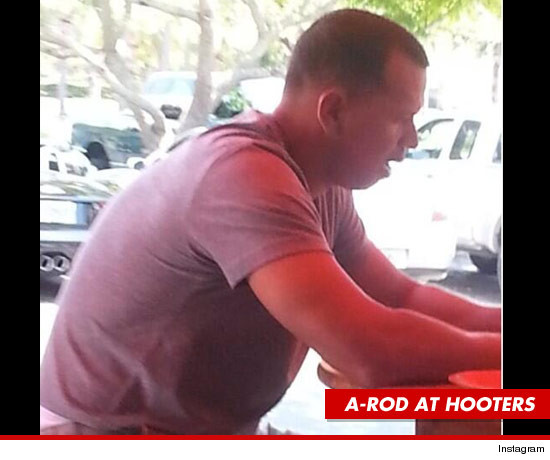 A-Rod distracts himself at Hooters