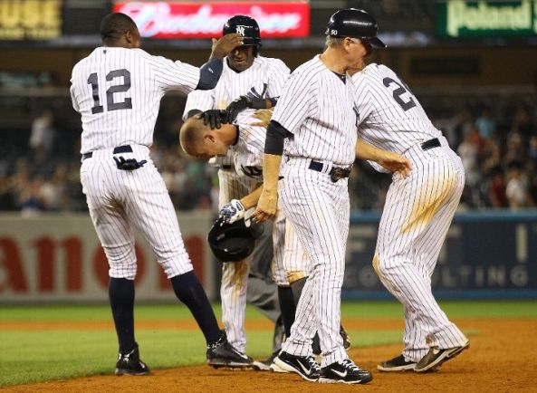 Gardner's walk-off hit snaps Yankees skid ends Tigers 12 game win streak
