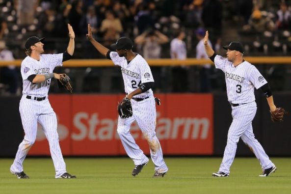 Rockies rally in 6th to top Pirates, 6-4