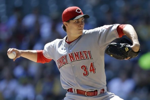 Bailey, Reds beat Brewers 9-1
