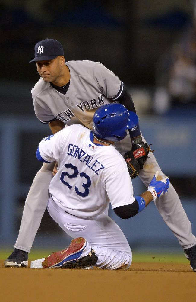 Vernon Wells throws out Adrian Gonzalez at second (Video)