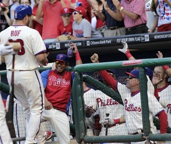 Ruf 's homer lifts Phillies over Braves 3-2