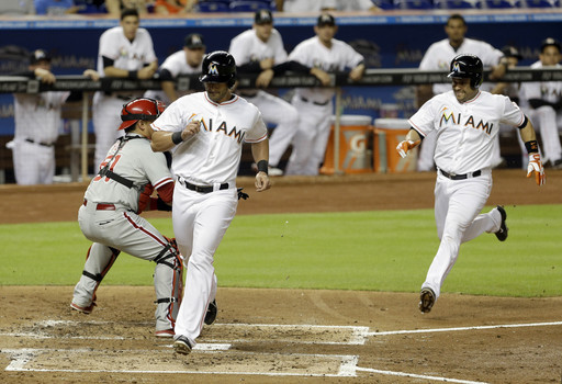 Hechavarria's 3 RBIs lead Marlins over Phillies