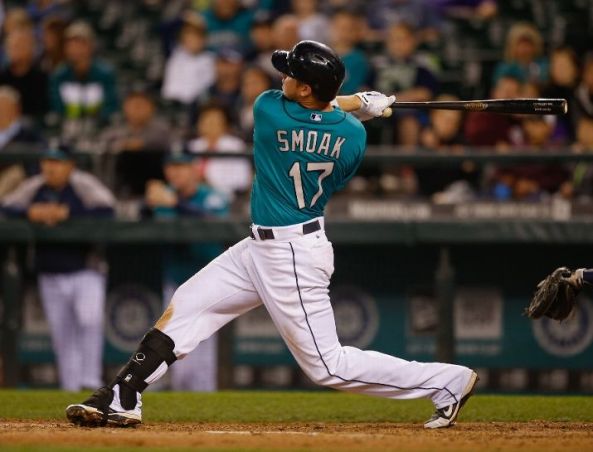 Justin Smoak claimed off waivers by Blue Jays