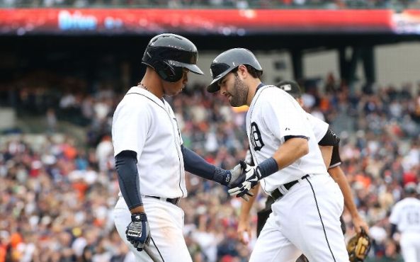 Avila's 2 HRs lead Tigers over Royals 3-2