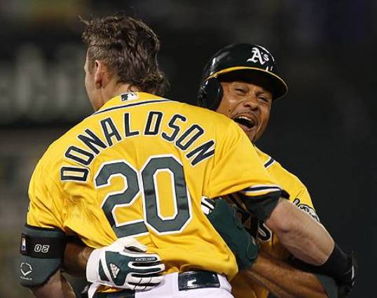Donaldson single in 9th lifts A's to victory