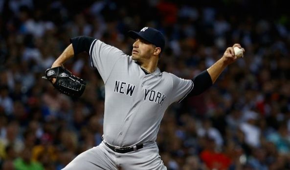 Pettitte caps career with complete-game victory