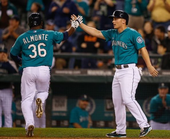 Mariners rally late for 6-4 win over Rays