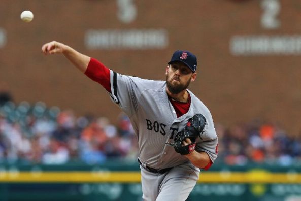 Red Sox hold off Tigers 1-0 behind Lackey, bullpen