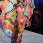 2013 Victoria's Secret Fashion Show Karlie Kloss2