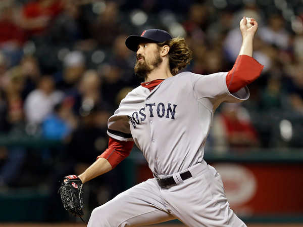 Red Sox avoid arbitration with Andrew Miller, signs one-year deal