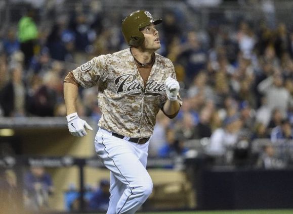Seth Smith signs $13 million extension with Padres