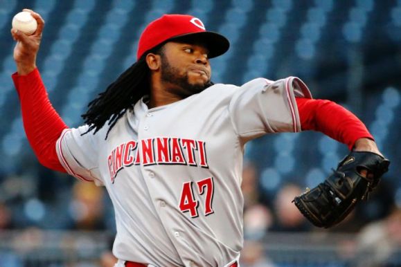 Cueto pitches Reds by Pirates 4-1