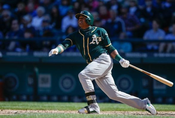 Cespedes' late HR lifts A's over Mariners 3-0