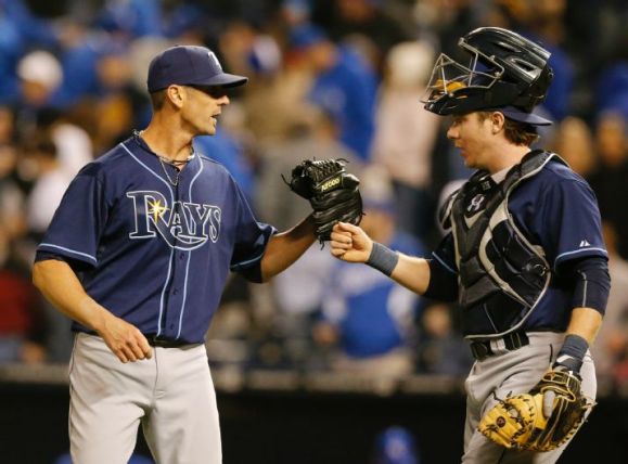Loney's single in 9th lifts Rays over Royals 1-0