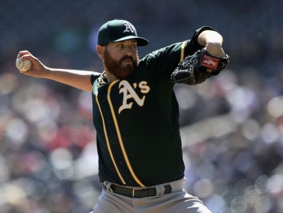 Straily, Fuld lead Athletics over Twins 6-1