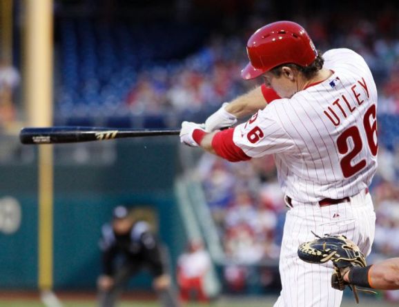 Chase Utley's RBI double vs Marlins (Video)