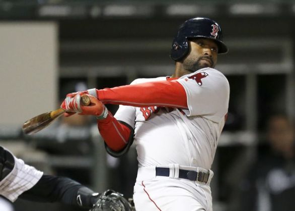 Red Sox beat White Sox 6-4 in 14 on Bradley Jr.'s double 