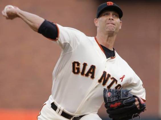 Hudson leads Giants in 3-2 win over Padres