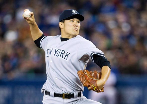 Tanaka wins debut, Yankees beat Blue Jays 7-3