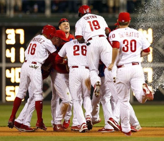 Brignac's single in 14th lifts Phillies over Mets 6-5