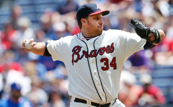 Philles reach one-year deal with veteran Aaron Harang