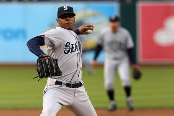 Elias wins second straight as Mariners beat A's 8-3