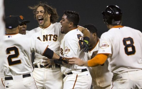 Giants rally in 9th to beat Mets 5-4