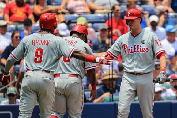 Phillies batter Braves 10-5 to complete sweep