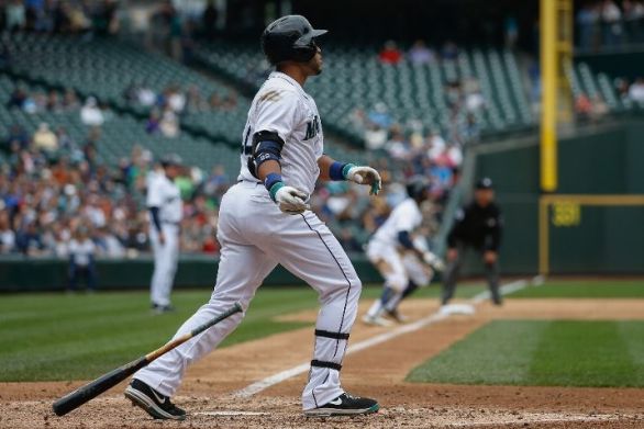 Robinson Cano's two-run homer vs Padres (Video)