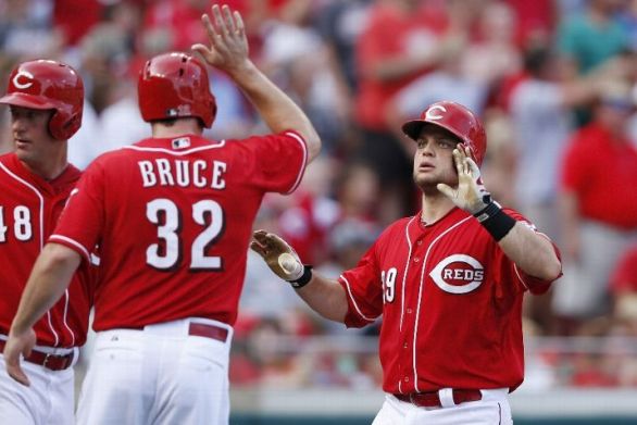 Reds hold onto big lead for 11-1 win over Jays