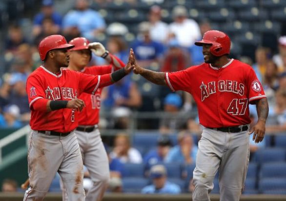 Angels stay hot, beat Royals 6-2