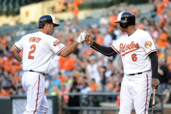 Orioles hit 4 HRs off Saunders, beat Rangers 7-1