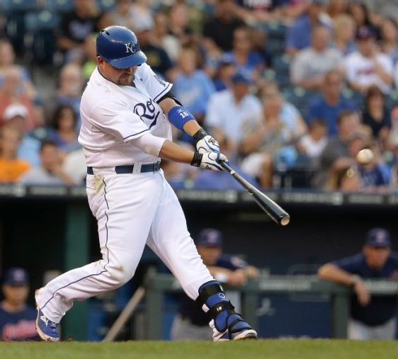 Billy Butler's go-ahead two-run homer vs Indians (Video)