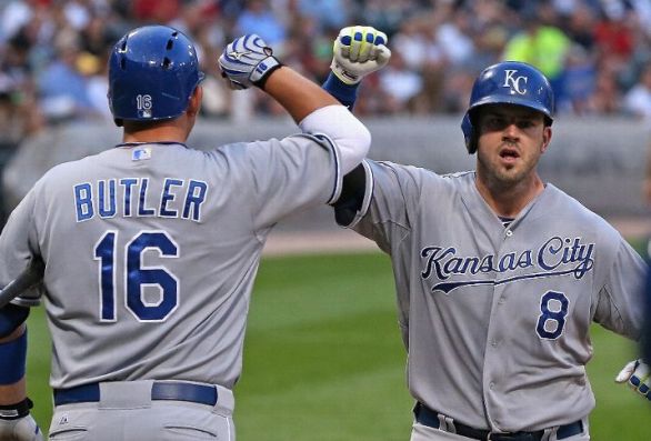 Royals break out for 7-1 win over White Sox