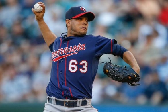 Pino gets 1st major league win for Twins