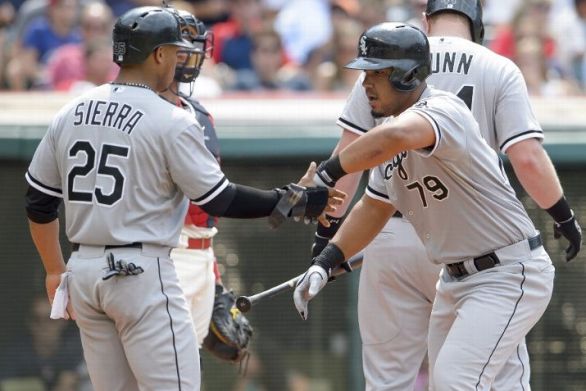 Abreu's MLB-leading 29th home run lifts White Sox
