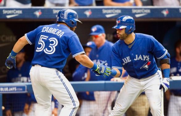 Cabrera leads Blue Jays to 9-6 win over Rangers