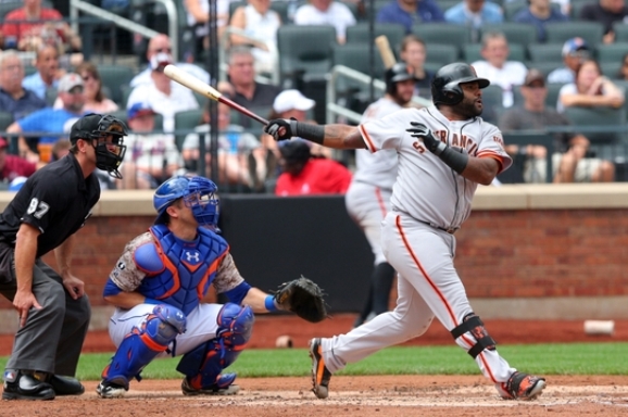 Sandoval's double in 9th sends Giants over Mets