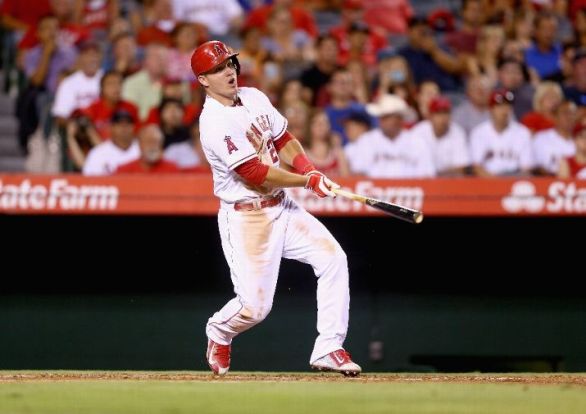 Trout hits 30th HR in Angels' 6-1 win over Marlins