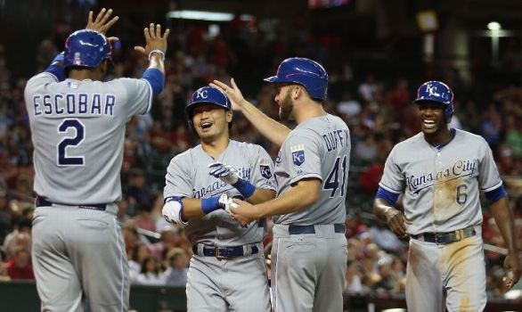 Aoki's slam powers Royals in 12-2 rout of D-backs 