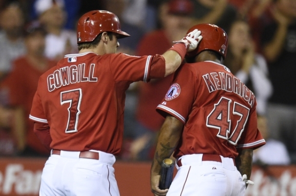 Angels rally in 6th for 7-2 win over Phillies