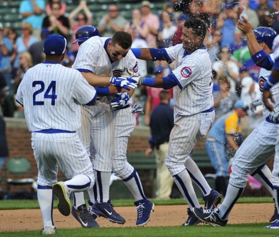 Rizzo rips walk-off single to lift Cubs in 12