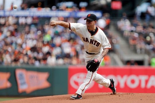 Review helps lead Giants to 7 run seventh inning vs. White Sox