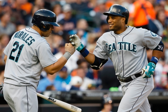 Cano, Paxton lead Mariners to 7-2 win over Tigers