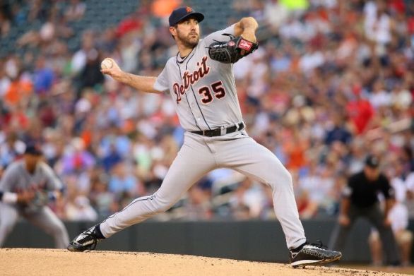 Tigers collect 17 hits as Justin Verlander moves to 5-0 at Target Field