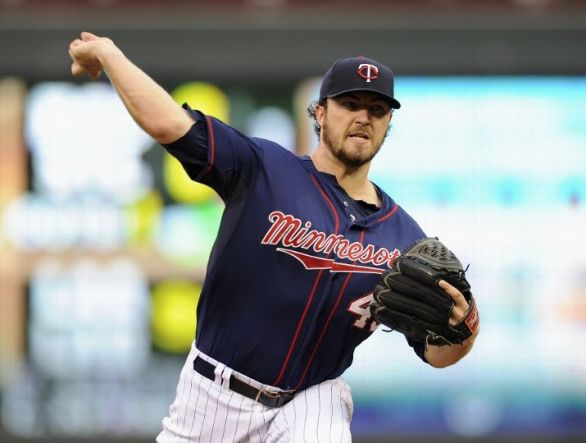 Vargas, Twins power past Padres 3-1
