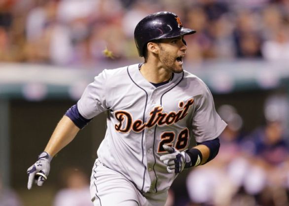 J.D. Martinez hits 3-run homer, Tigers win 4-2 