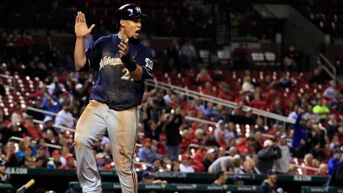 Brewers clip Cards in 12th to trim Central deficit