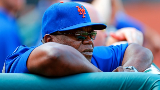Mets dismiss hitting coaches, seek replacements